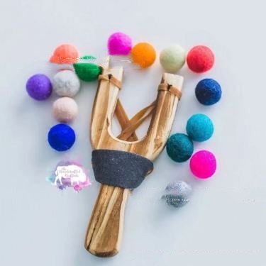 Felt Ball Slingshot Toy - Woodwork Toys